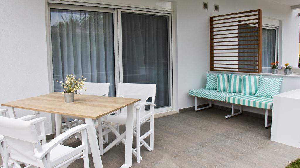 Aristotelia Gi Ikies - Olympiada Poolside Retreats ภายนอก รูปภาพ